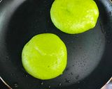 Une image de l'étape 5 de Pancakes allégés d’Halloween aux épinards 👻🥞🍃.