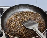 A picture of step 1 of Mumbai juhu beach style butter sprouted green chana masala chaat.