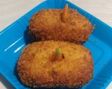 Foto langkah ke 4 dari resep Kroket kentang isi roghut daging.