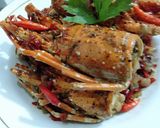 Foto langkah ke 3 dari resep Lobster Saus Lada Hitam.