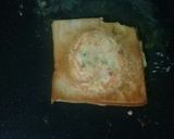 Foto langkah ke 8 dari resep Eggs in a hole...🍞🍳.