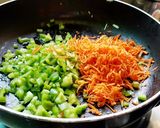 A picture of step 2 of Mayo chicken crunchy samosa.