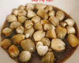 Hình bước làm 2 của món Nấm rơm kho nước tương