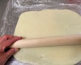 A picture of step 6 of Mozzarella and Semolina Roll Cake.