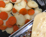 Foto del paso 2 de la receta: Patatas gratinadas con “queso Mahón”