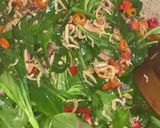 Foto langkah ke 3 dari resep Tumis Sayur Daun Gingseng Bunga Pepaya Kecombrang.