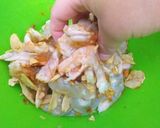 Foto del paso 2 de la receta: Corbatas con crema y camarones