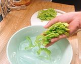 Hình bước làm 2 của món Khổ qua chà bông