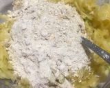 Foto del paso 2 de la receta: Pizza con base de calabacín y avena