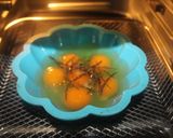 Foto del paso 2 de la receta: Huevos con espárragos en freidora de aire