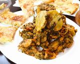 A picture of step 7 of Sookhy (dry) Baisan ky pakoray.