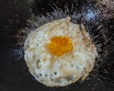 Foto langkah ke 2 dari resep Ceplok Telur Pontianak.