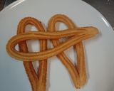 Foto del paso 2 de la receta: Churros con tofee y helado