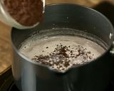 A picture of step 6 of Oero hot chocolate.