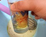 صورة لخطوة 2 من وصفة كيك المحلات بزيت