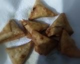 A picture of step 4 of ONE BITE CHICKEN SAMOSAS😘.