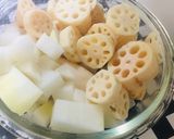 Foto del paso 1 de la receta: Crema de Beterraga Lotús Inhame Nabo con toque de Castaña 🥣😋👌