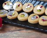A picture of step 4 of Doodh Peda.