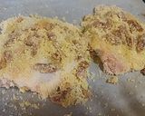 Foto del passaggio 3 della ricetta Pollo alla senape con panatura e fichi secchi