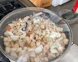 A picture of step 7 of Chinese-Filipino Tomato Chicken (Kamatis Kway).