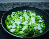 Foto del paso 1 de la receta: Rollitos de verduras a dos salsas