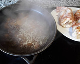 Foto del paso 7 de la receta: Pechugas rellenas de queso y paté