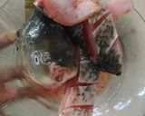 Foto langkah ke 1 dari resep Ikan Mas Bumbu Kuning.