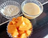 A picture of step 1 of Mango smoothie.