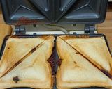 Foto langkah ke 3 dari resep Roti Bakar Coklat Keju.
