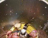 Foto del paso 3 de la receta: Muslitos de pollo al ajillo con thermomix