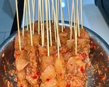Foto langkah ke 1 dari resep Sate ayam bumbu merah.