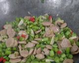 Foto langkah ke 3 dari resep Oseng Buncis Bakso.