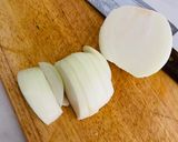 Hình bước làm 2 của món Lẩu chao sa tế má đùi gà