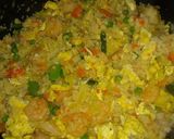 A picture of step 2 of Shrimp fried cauliflower rice with eggs.