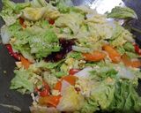 Foto langkah ke 4 dari resep 213. Tumis Sawi putih, wortel dan telur.