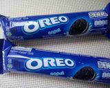 Foto langkah ke 1 dari resep Oreo Dessert Glass with Evaporated Milk.