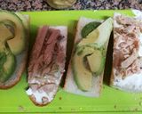 Foto del paso 2 de la receta Bikini de atún y aguacate