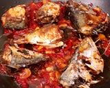 Foto langkah ke 4 dari resep Sambal goreng ikan kembung.