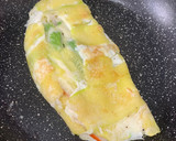 Foto del paso 3 de la receta: Tortilla proteica de calabacín rellena