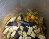 A picture of step 3 of Mixed veg curry.