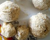 A picture of step 6 of Yam balls.