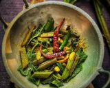 সবুজ ডাটা আঁশ সহ ডাটা শাক চচ্চড়ি রেসিপির ধাপ 4 ছবি