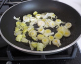 Foto del paso 5 de la receta: Salmón espolvoreado al horno y salsa de pescado ideal