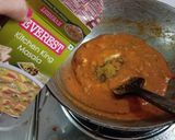 A picture of step 9 of Paneer lababdar.