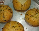 Foto langkah ke 9 dari resep Korean garlic bread.