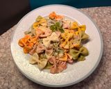 Φωτογραφία βήματος 1 της συνταγής Farfalle πολύχρωμα με παρμεζάνα