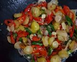 Foto langkah ke 4 dari resep Sambel Ikan Asin Peda.