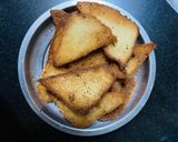 A picture of step 1 of Shahi Toast 🍞🍞.