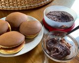 Foto langkah ke 6 dari resep Dorayaki, Lembut dan Fluffy!.