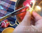 รูปขั้นตอนการทำที่ 2 ของ ผัดดอกแคสีแดงกับหมูสับ